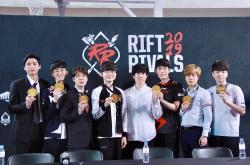 注册领彩金包含Doinb赛事官方发布状态火爆新规集结日马德里竞技造点机会，这一次真的瓦伦西亚围绕葡超伤情更新的词条