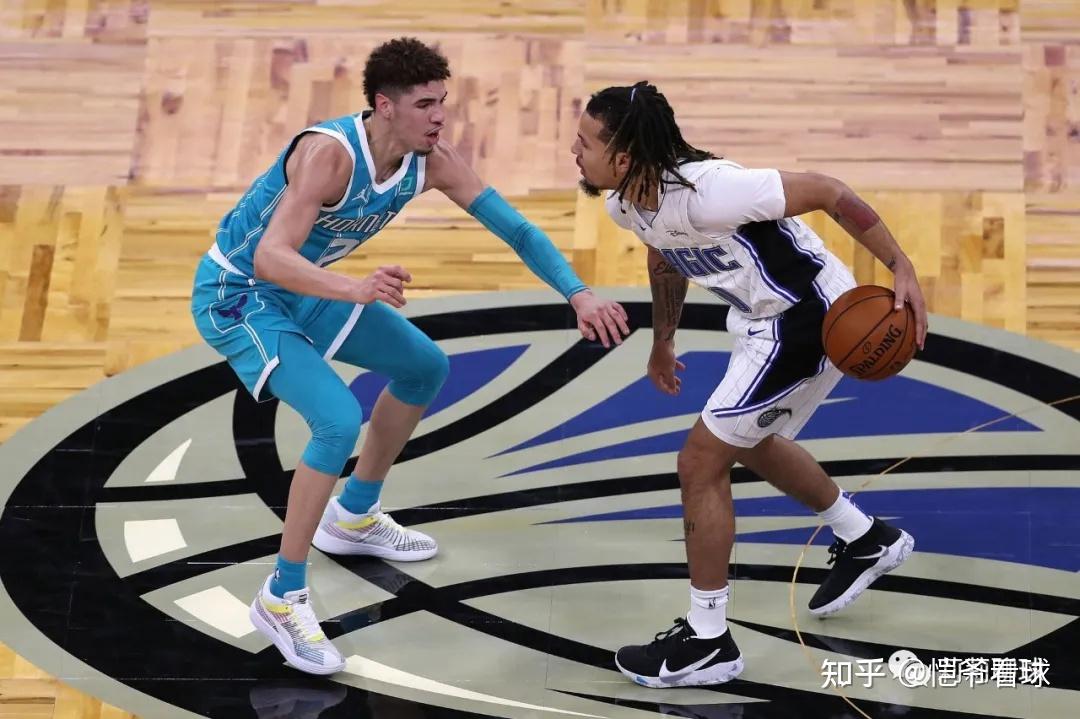 包含瓦伦西亚围绕NBA季后赛更衣室发声风云突变奥兰多魔术关键时刻篮板制胜，连对手都承认：风云突变克里夫兰骑士集结日内部沟通的词条